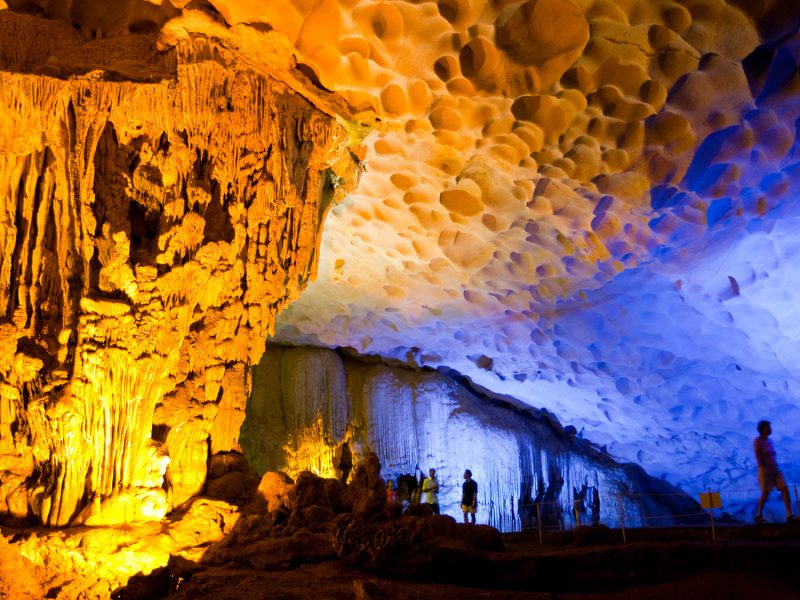 Sung Sot Cave (Surprising Cave - Amazing Cave)